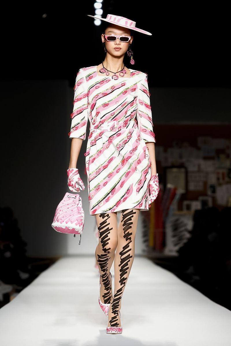 Moschino sketches hotsell