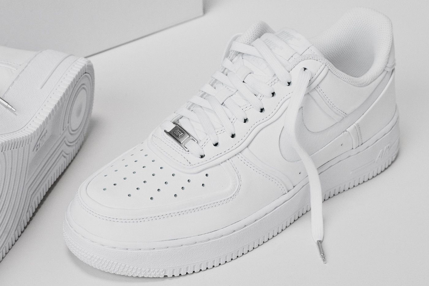 John Elliott x Nike Air Force 1 | HIGHXTAR.