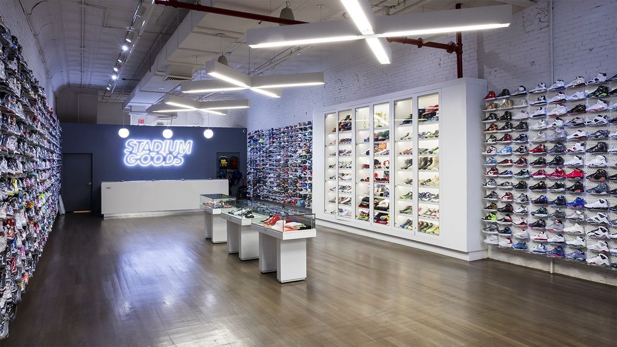 sneaker stadium store