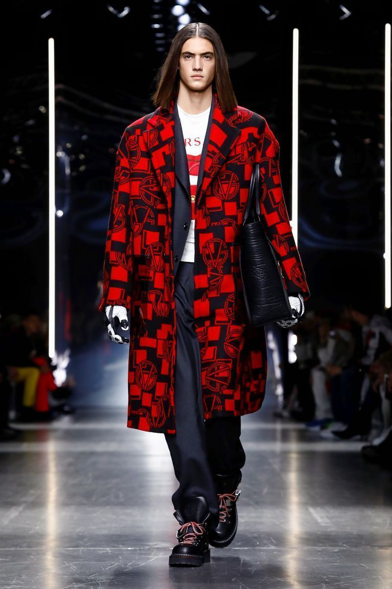 VERSACE FW19 >> Logomanía and nostalgia - HIGHXTAR.