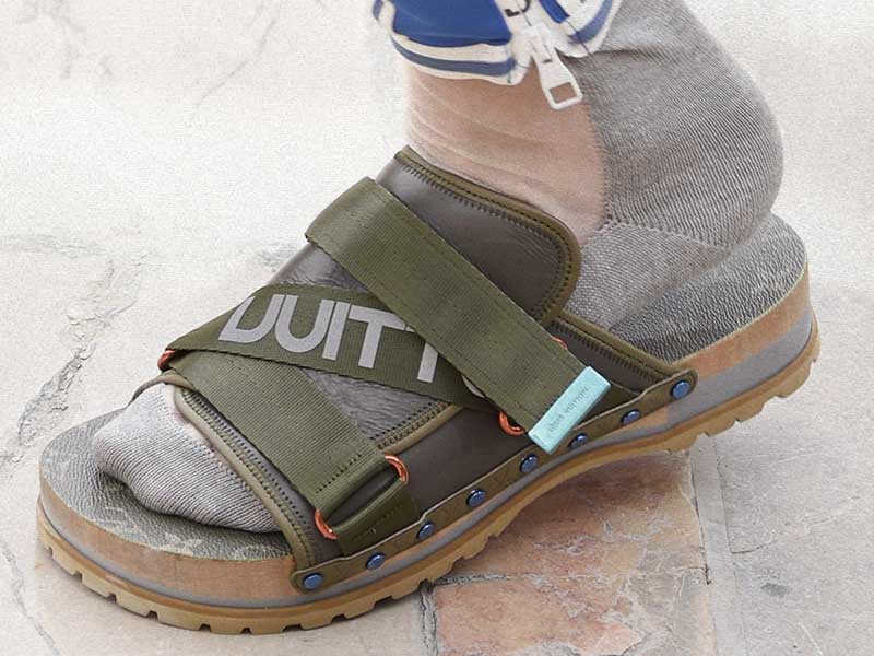 Sandals take over from the ‘dad shoes’ trend