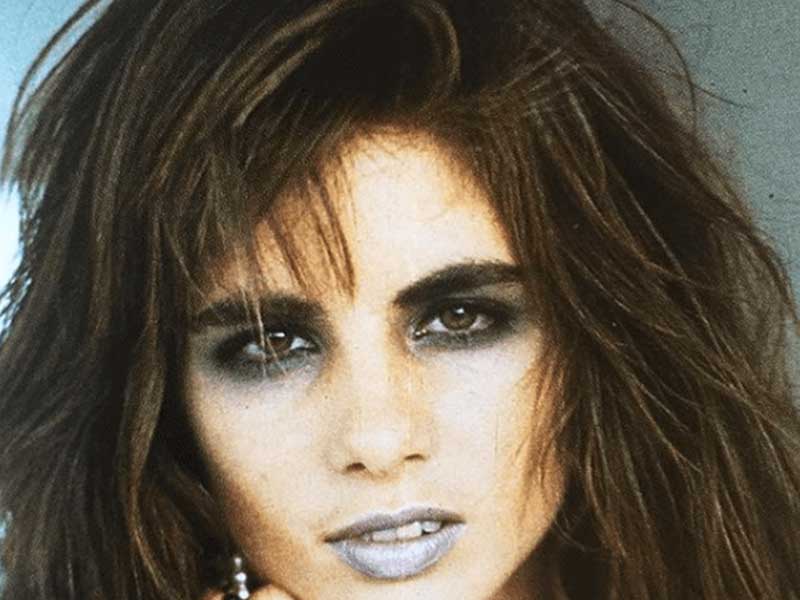 La cuenta de Instagram que revive maquillajes y peinados de revistas de los 80