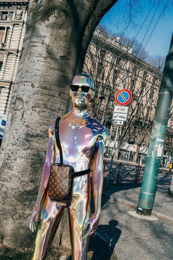 Louis Vuitton SS19 is a humanoid thing - HIGHXTAR.