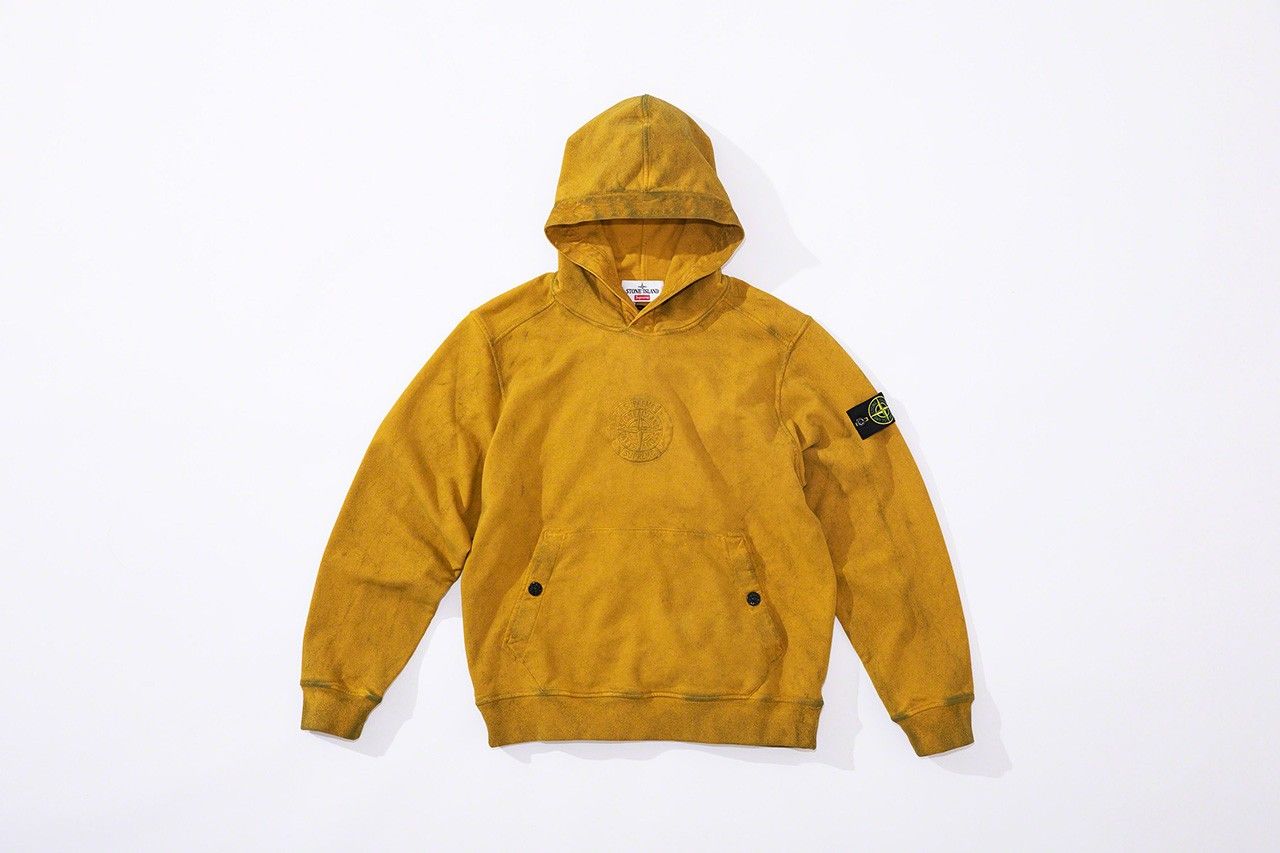 Supreme x hotsell stone island ss19