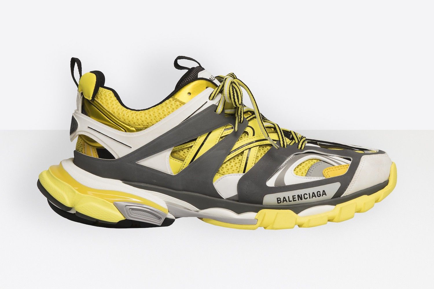 Balenciaga presenta los nuevos colores de las Track Trainer - HIGHXTAR.