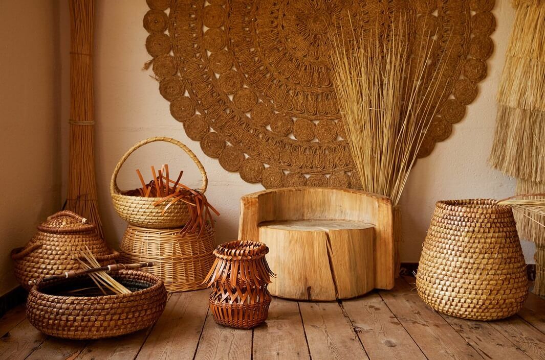 LOEWE Baskets: basketry on leather 