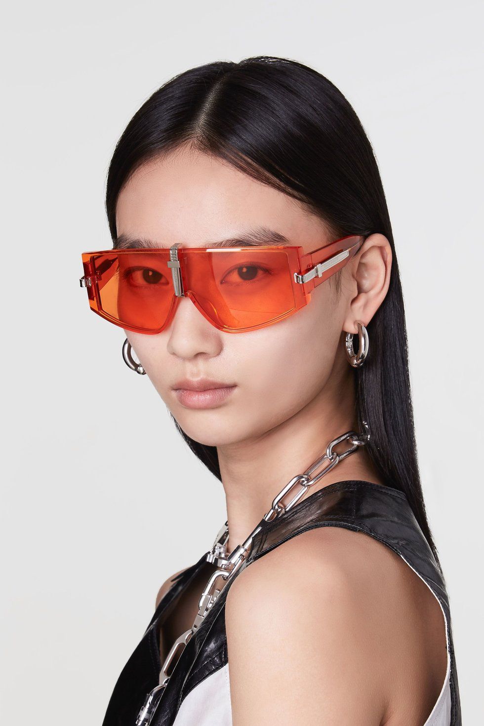 Las nuevas gafas de AMBUSH son perfectas para irse de rave - HIGHXTAR.