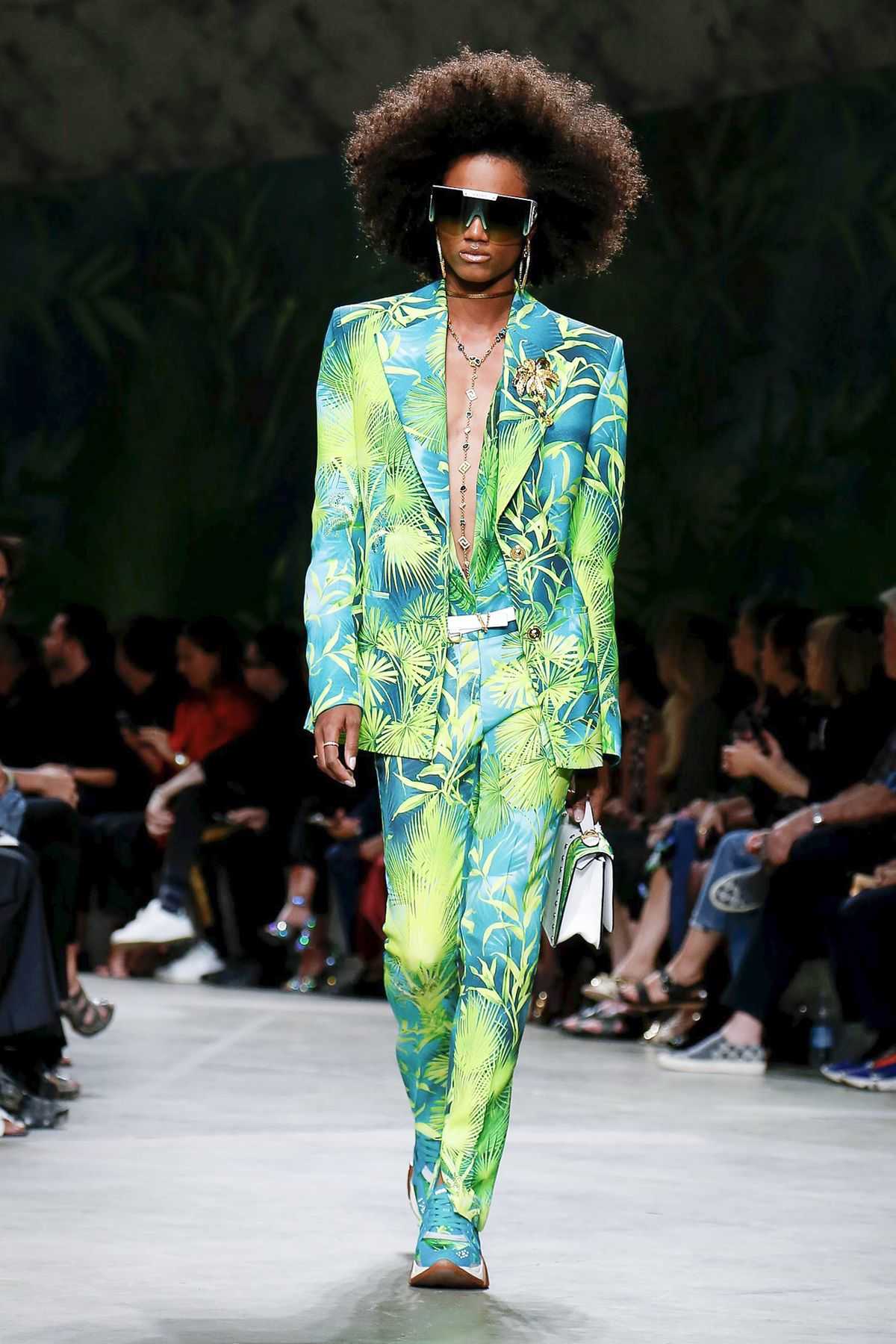 VERSACE WOMEN'S SPRING-SUMMER 2020 COLLECTION