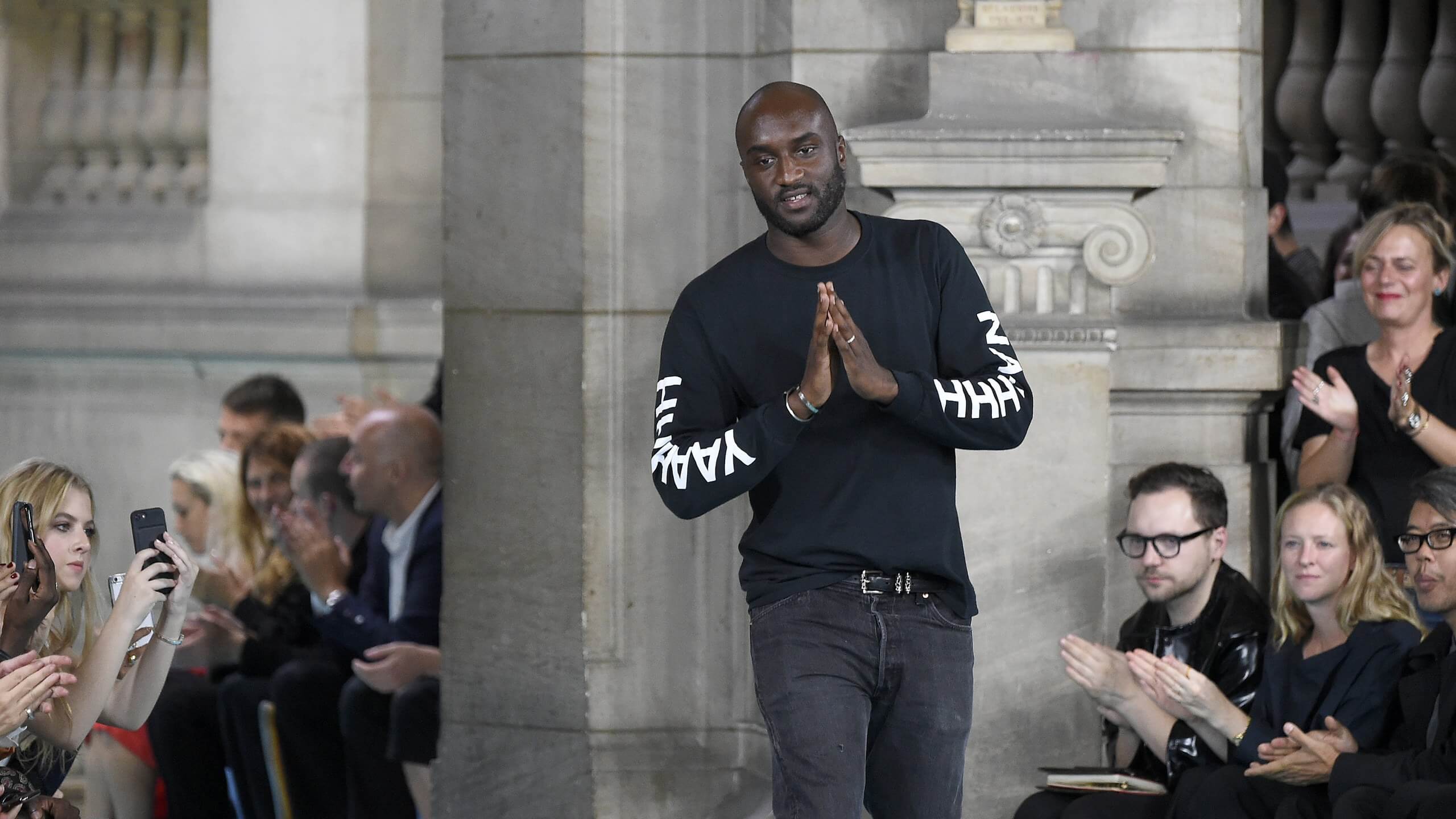 Virgil Abloh sorprende por su magistral uso de la sastrería en la