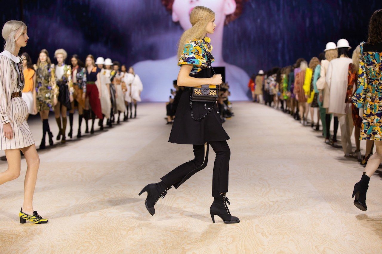 Louis Vuitton SS 2020: Llegaron los dandies, todes rebobinados