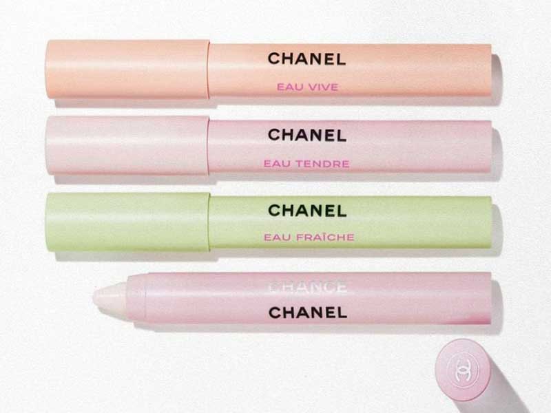 La nueva fragancia de Chanel es un lápiz