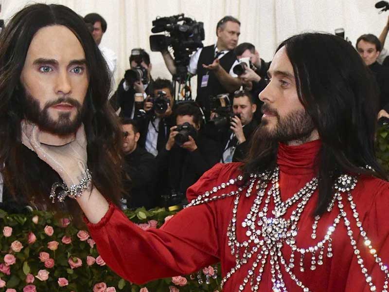 You are invited to the most important fashion event: MET Gala
