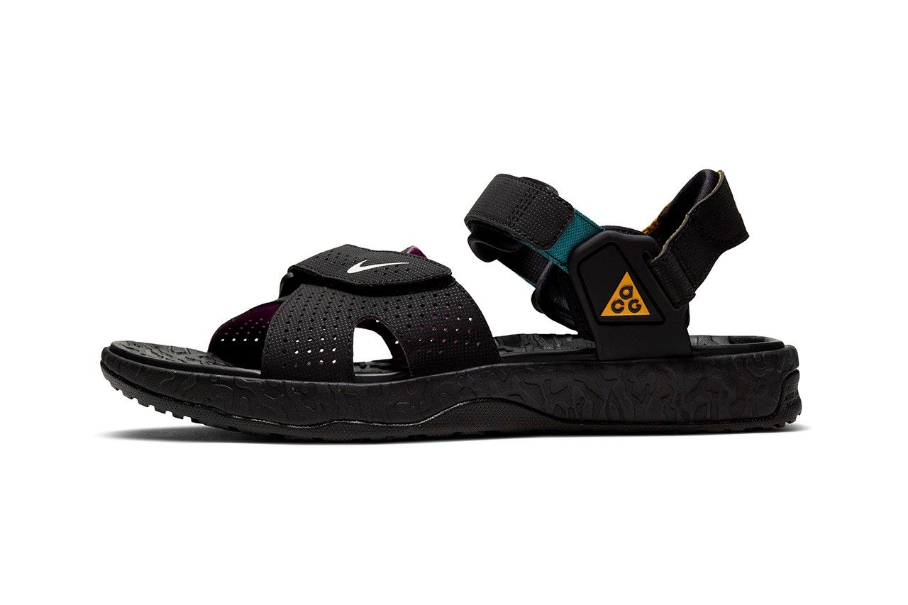 black studded havaianas