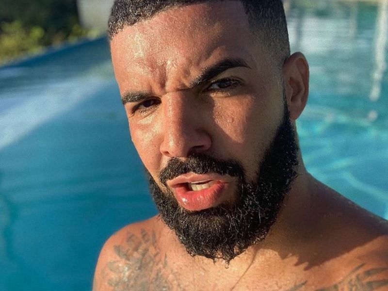 Drake’s new pool is like a lake