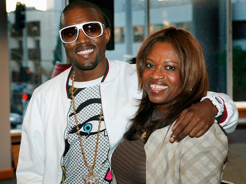 Kanye West felicita a su madre con nuevo tema: Donda