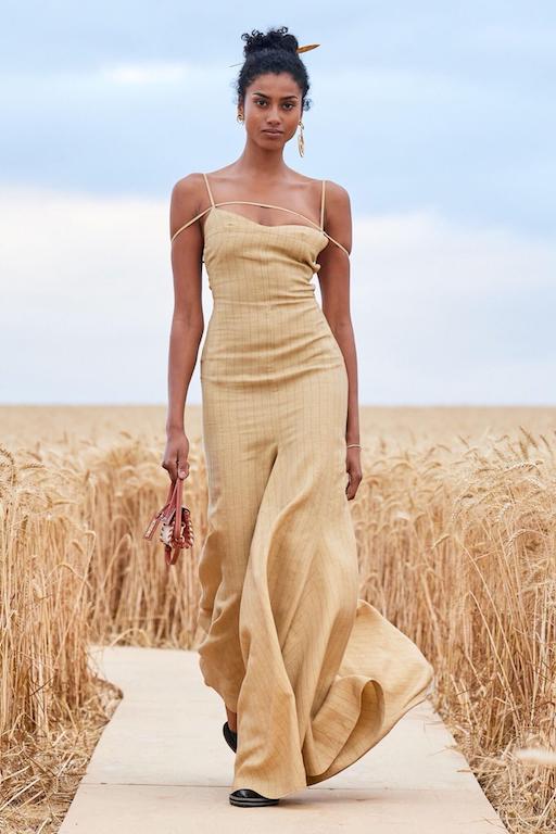 Jacquemus' Spring/Summer 2021 Show In a Wheat Field Stays True to his South  of France Roots – GUAP – The Home Of Emerging Creatives