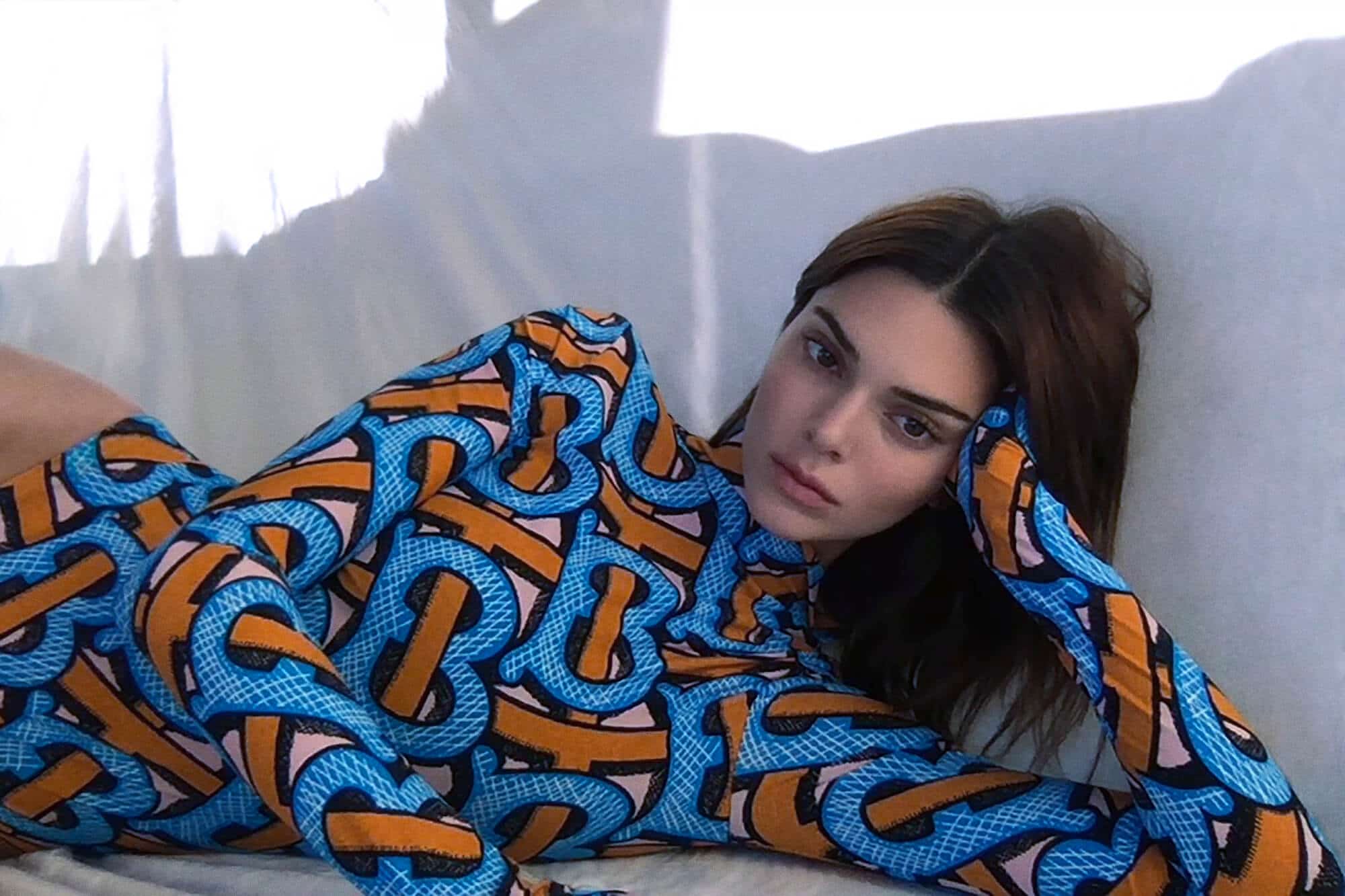 Kendall Jenner reveals Burberry s summer monogram HIGHXTAR