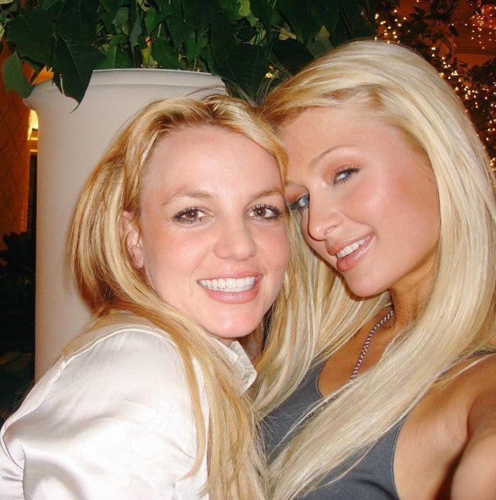 Selfie Britney & Paris Hilton