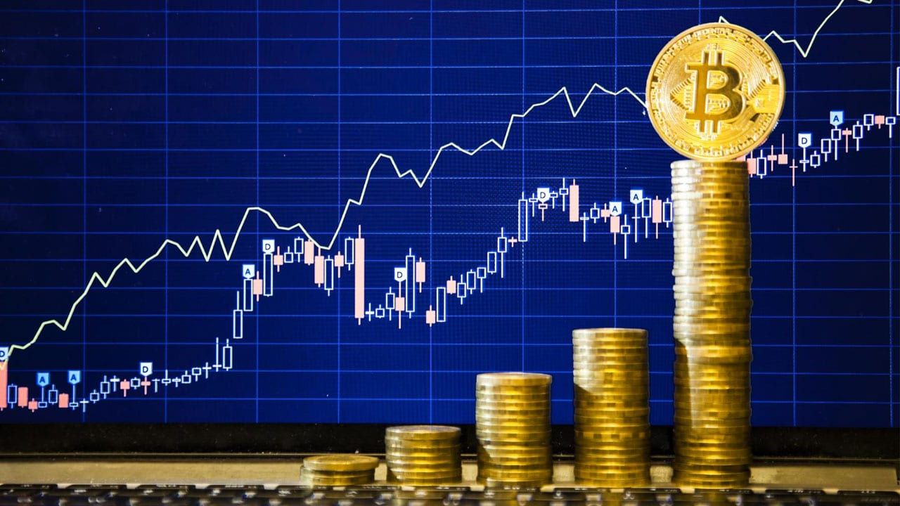 Bitcoin a atins un nou record și a depășit sâmbătă valoarea de de dolari