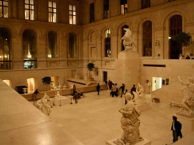 You can now enjoy the works of the Louvre online and free of charge