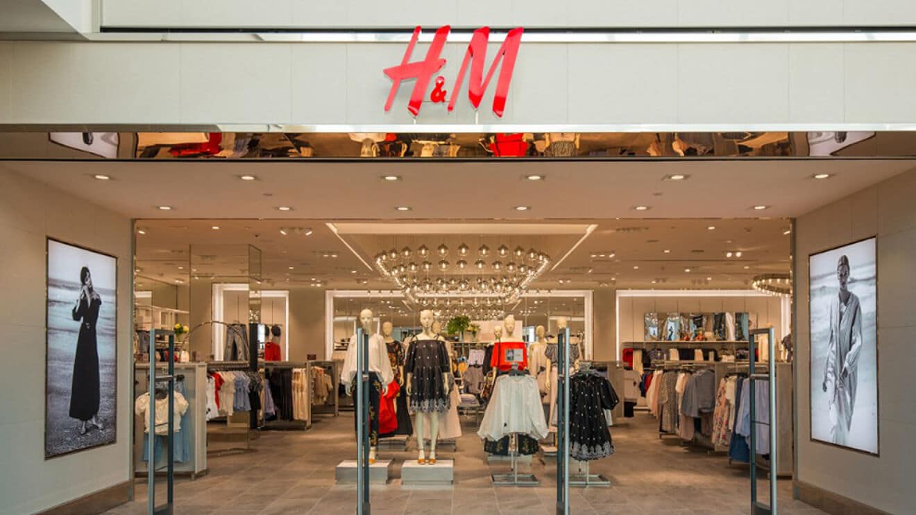 H M closes 27 of its shops in Spain HIGHXTAR