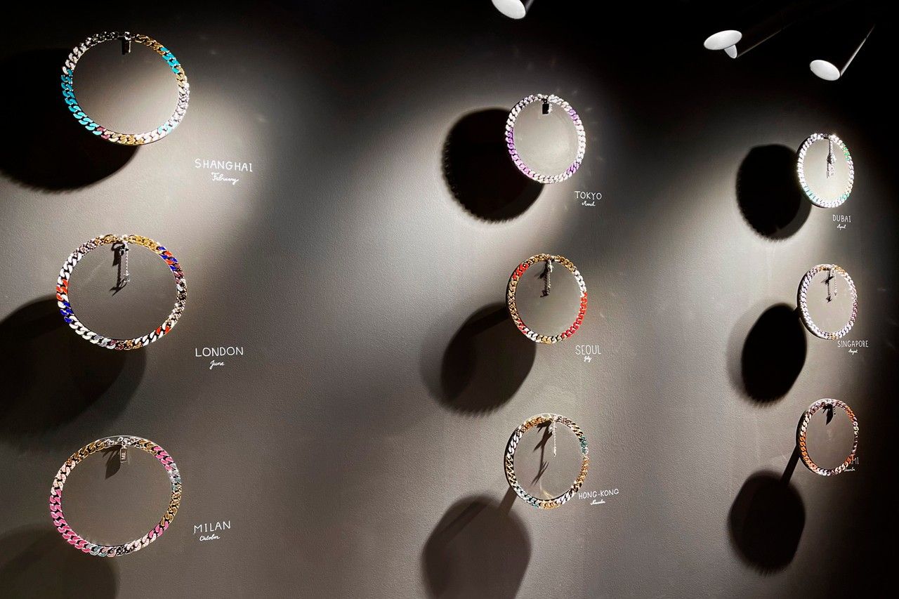 The 12 Louis Vuitton chains that will go around the world - HIGHXTAR.