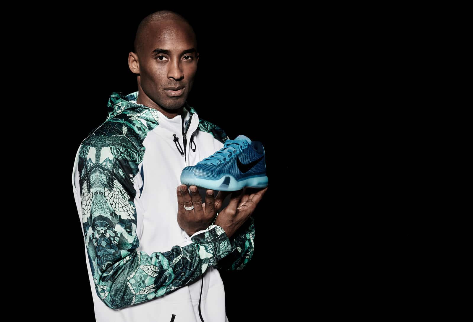 Kobe bryant nike clearance deal