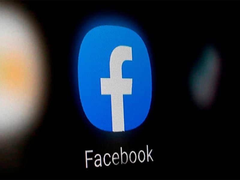 Se filtran datos personales de millones de usuarios de Facebook