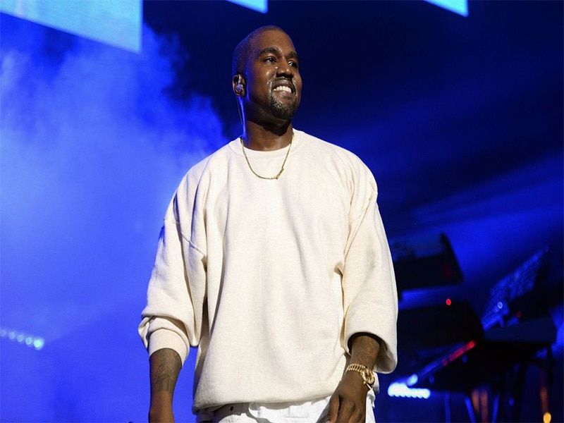 Gap announces that its Yeezy line will arrive at the end of…