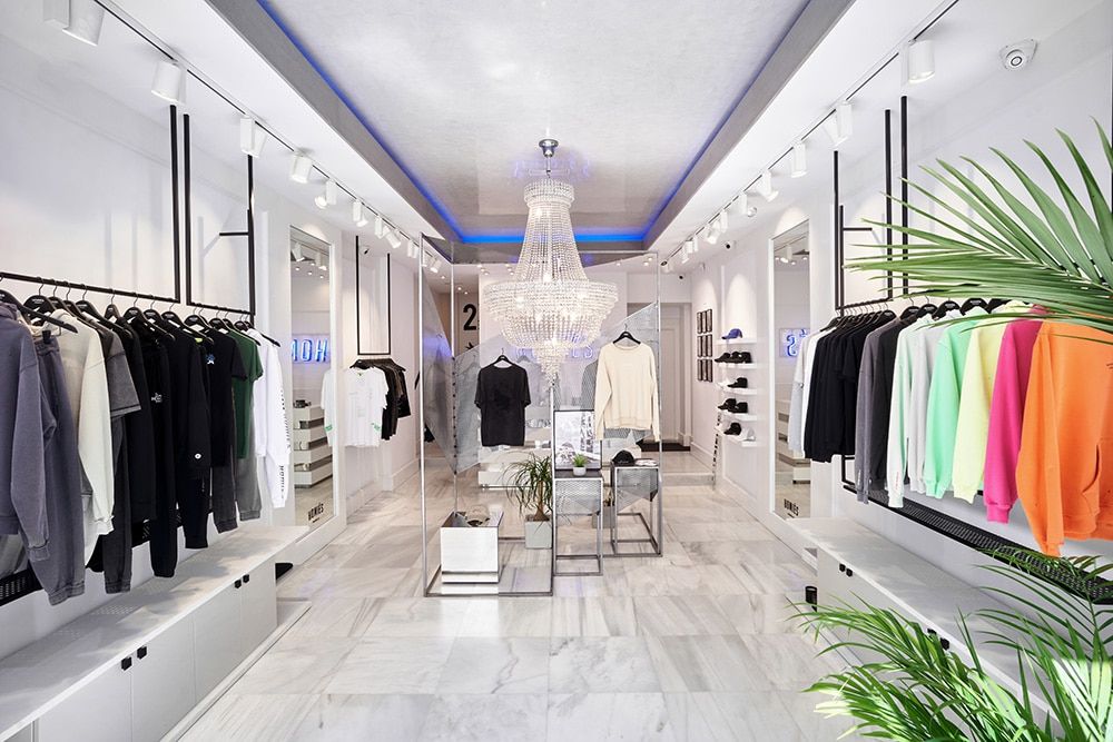 Luxury Shops in Puerto Banus: Fashion and Exclusivity