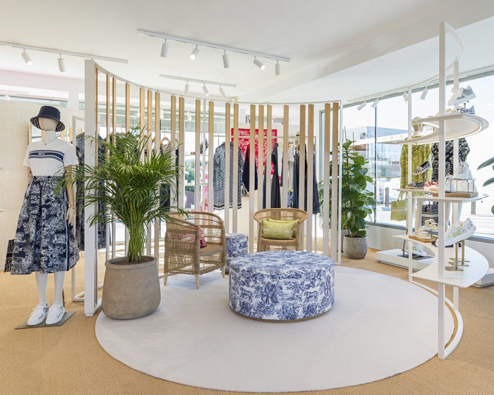 Dior Ibiza Pop Up, English