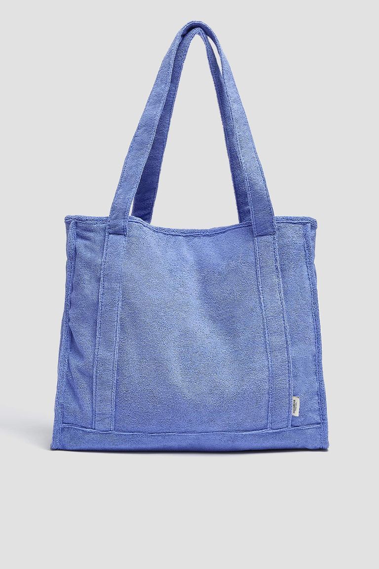 Tote bag pull outlet and bear