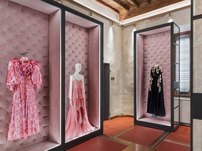 Gucci abre nueva sede de su colección archivo en Florencia
