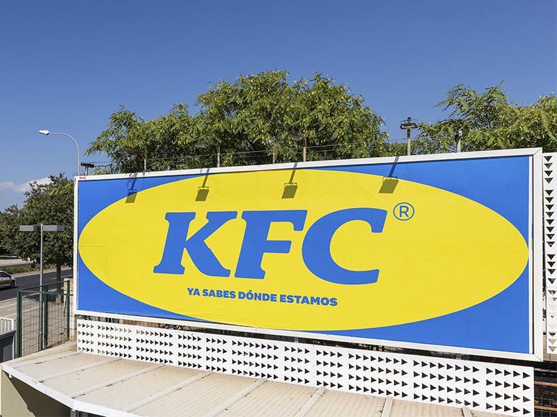 KFC Spain poses as IKEA. What are they up to?
