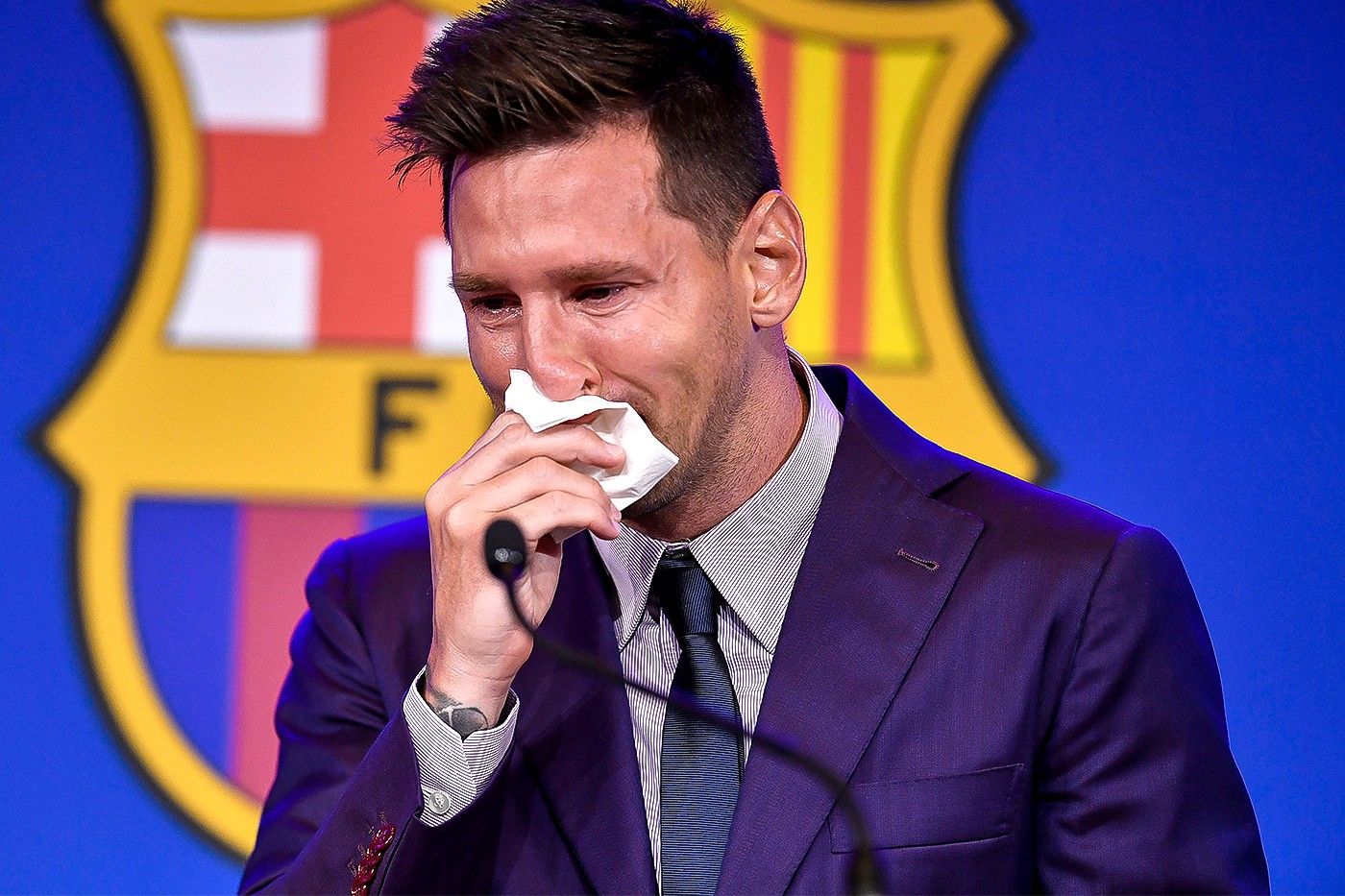 Messi signed Barcelona jersey goes up for auction