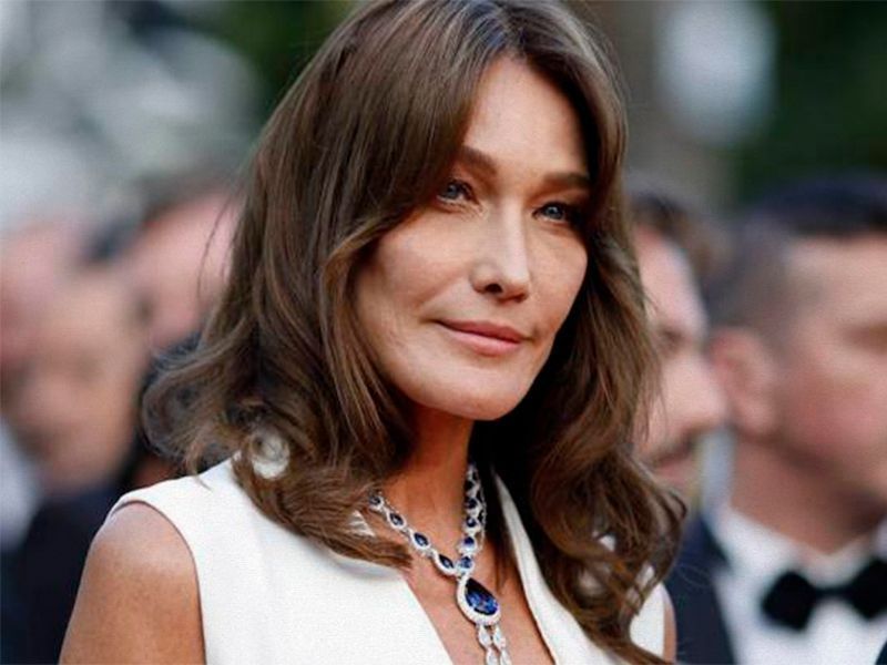 Carla Bruni, Karen Elson and more show their support for the models in the Marie case
