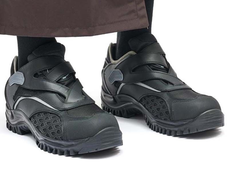 Las nuevas zapatillas estilo workwear de Kiko Kostadinov