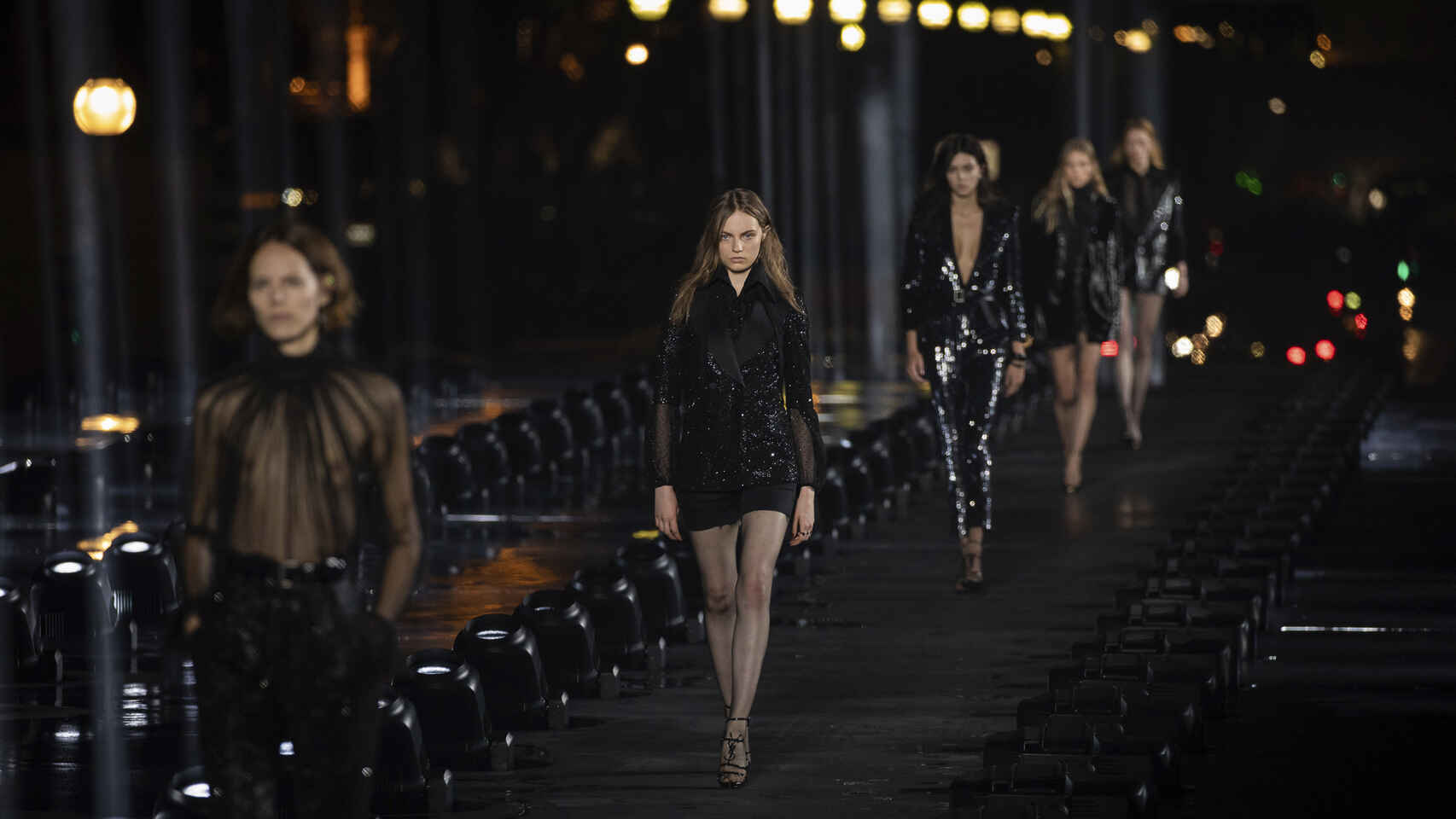 Saint Laurent, Louis Vuitton y Dior regresan a la Semana de la