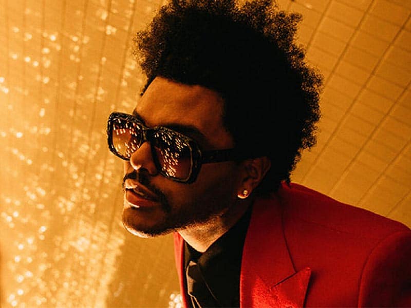 «Blinding Lights» de The Weeknd rompe récords en Billboard