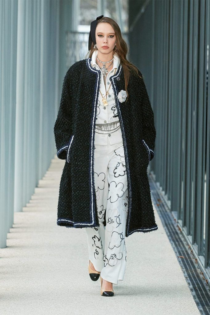 Outstanding Virginie Viard in Chanel 2021/ 2022 - HIGHXTAR.