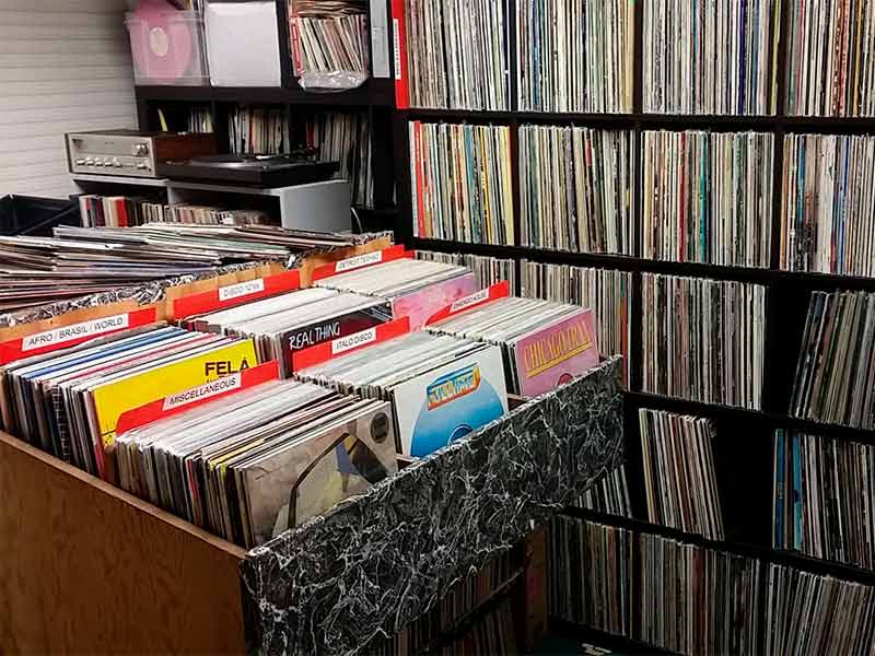 Vinyl records reach their highest sales in 30 years