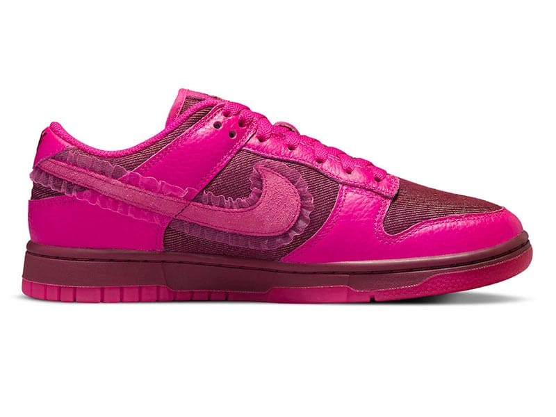 Here’s the Valentine’s Day version of the Nike Dunk Low
