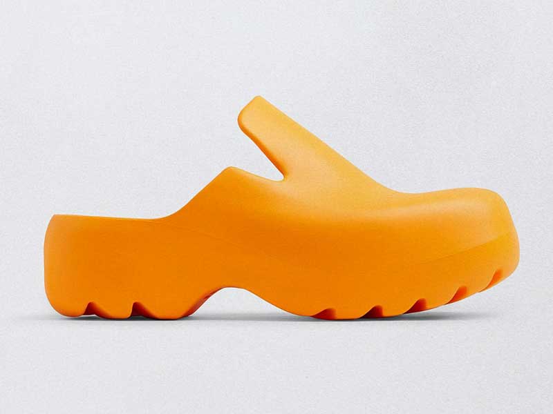 Bottega Veneta presents the elevated version of the Rubber Clogs