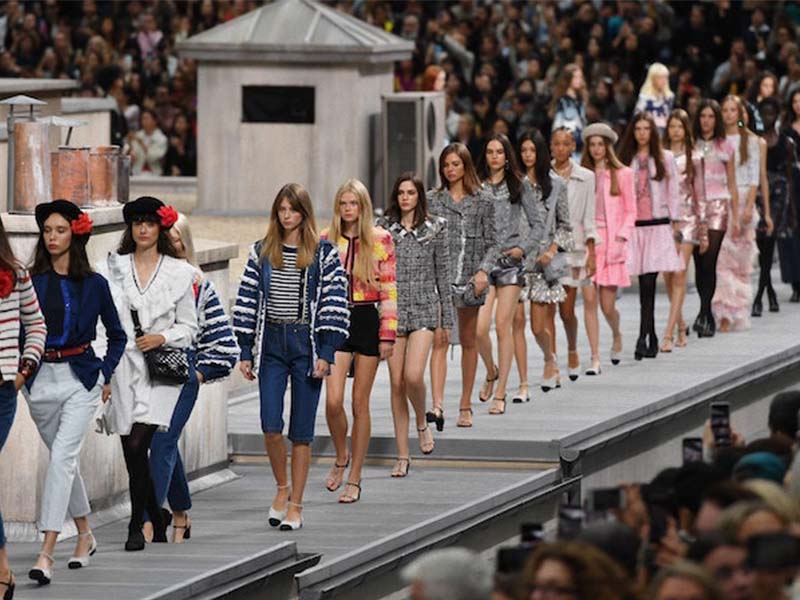 Paris Fashion Week celebrará 45 desfiles presenciales