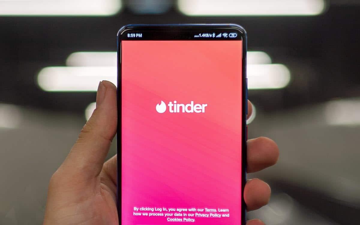 Tinder and its new Blind Date feature - HIGHXTAR.