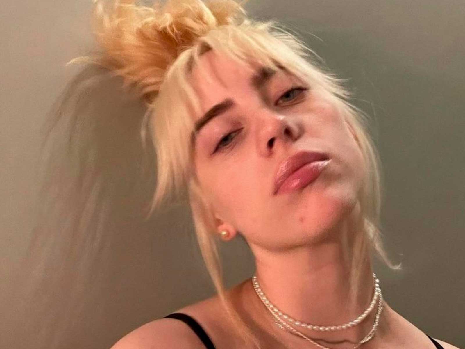 Here’s how Billie Eilish got out of a “dark situation”