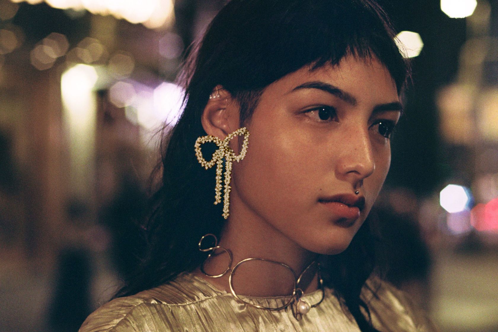 Beatriz Palacios SS22 experimental jewelry inspired in the city