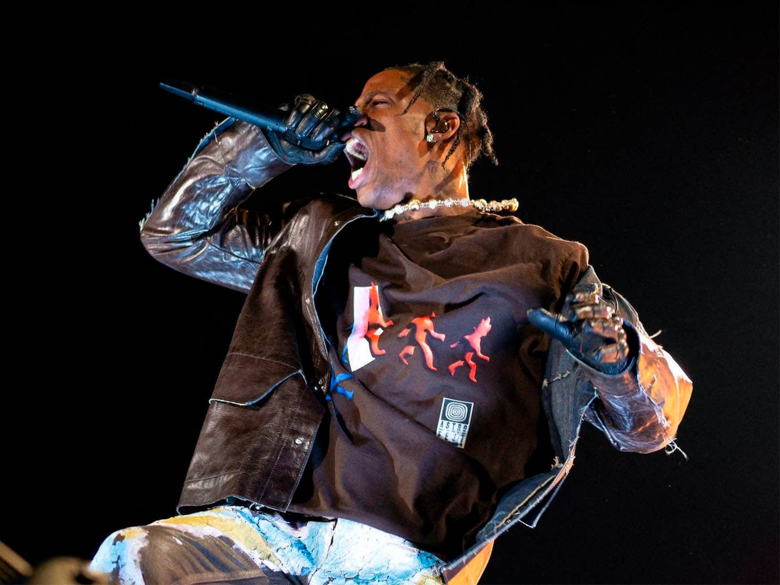 Travis Scott performs for first time after Astroworld tragedy
