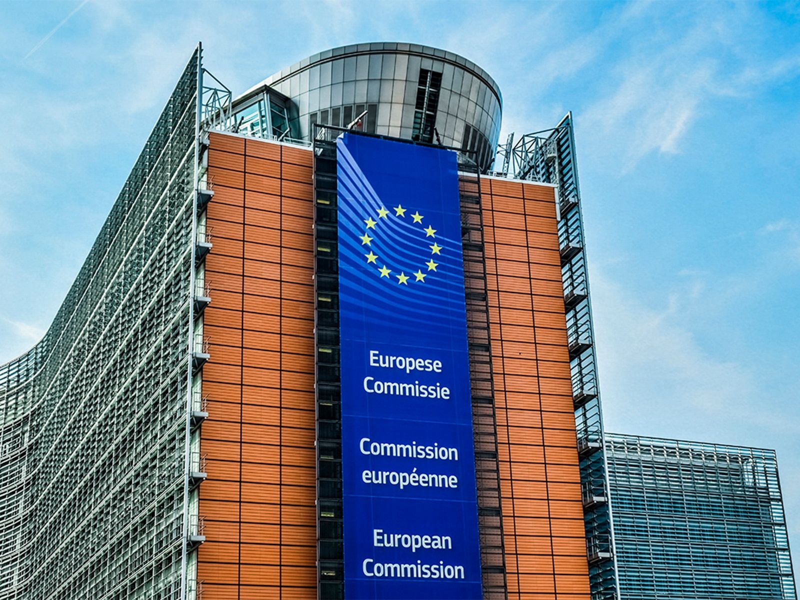 La Comisión Europea se posiciona en contra del Fast Fashion y el Greenwashing