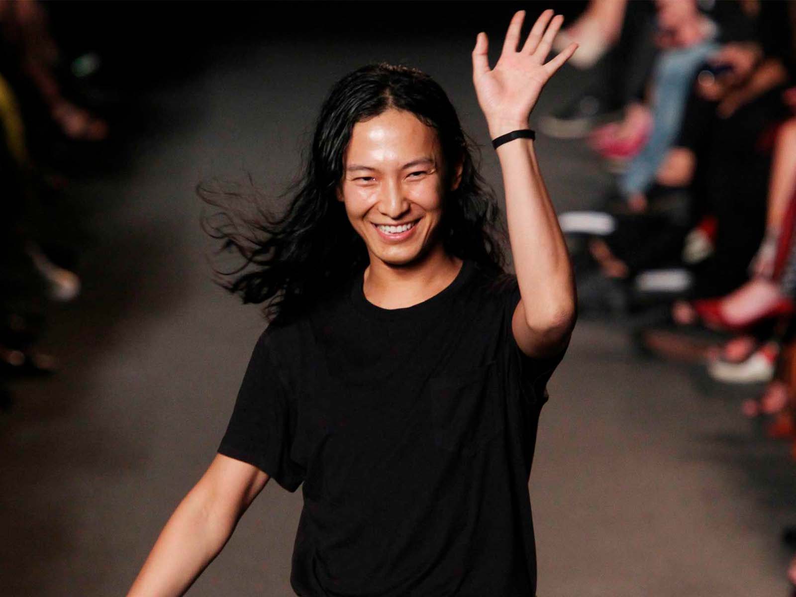 Alexander Wang announces his return to the runways